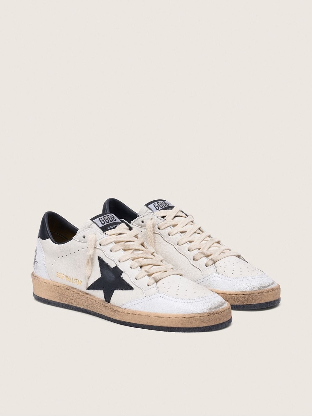 Women's Ball Star in Nappa with Black star and Black Heel Tab